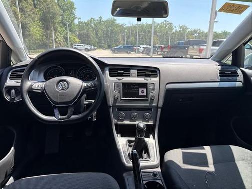 2016 Volkswagen Golf TSI S 4-Door