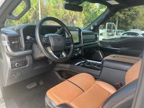 Star White Metallic Tri-Coat 2023 Ford F-450 Platinum