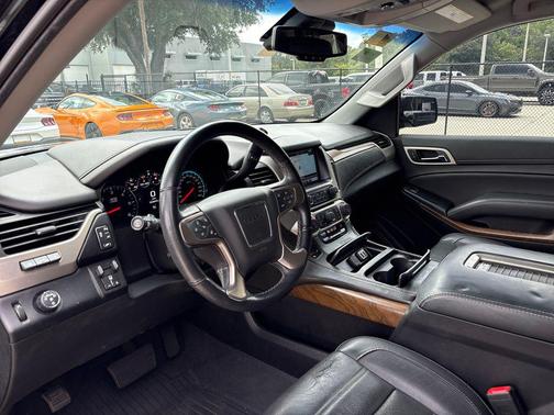 Onyx Black 2019 GMC Yukon XL Denali