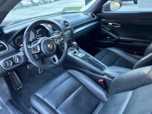 2017 Porsche 718 Cayman S