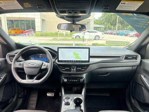 Iconic Silver Metallic 2023 Ford Escape ST-Line Select