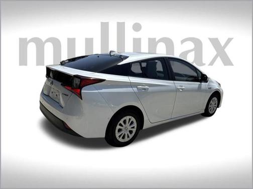 2021 Toyota Prius L