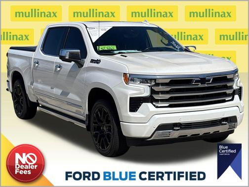 Iridescent Pearl Tricoat 2023 Chevrolet Silverado 1500 High Country