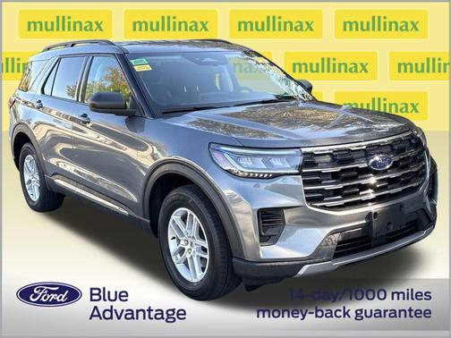 Carbonized Gray Metallic 2025 Ford Explorer Active