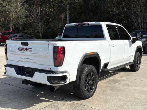 2025 GMC Sierra 2500 AT4