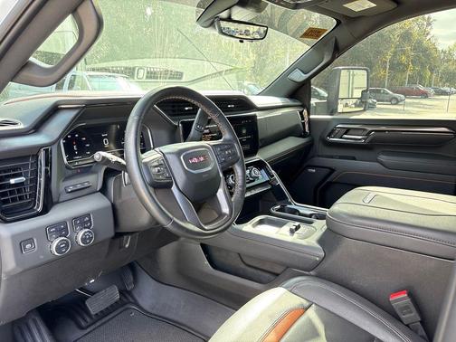 2025 GMC Sierra 2500 AT4
