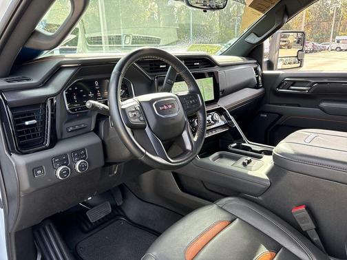 2025 GMC Sierra 2500 AT4
