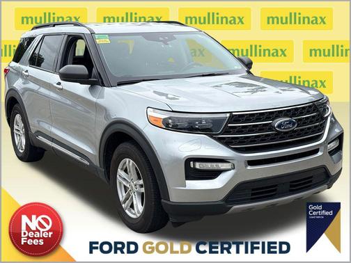 Iconic Silver Metallic 2023 Ford Explorer XLT