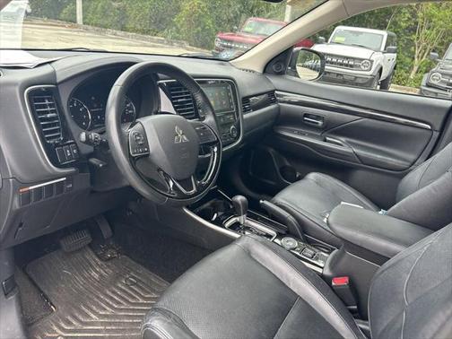 2018 Mitsubishi Outlander SEL
