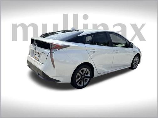 2016 Toyota Prius Three Touring