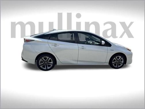2016 Toyota Prius Three Touring