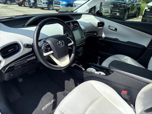 2016 Toyota Prius Three Touring