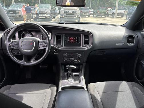 2015 Dodge Charger SE