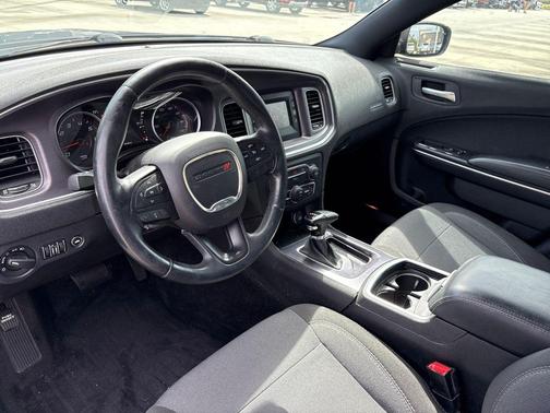 2015 Dodge Charger SE