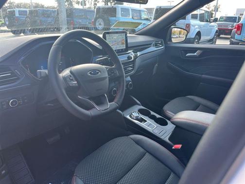 2026 Ford Escape ST-Line Select