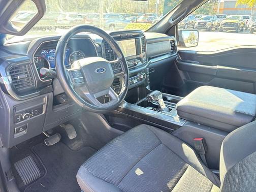 Rapid Red Metallic Tinted Clearcoat 2022 Ford F-150 XLT