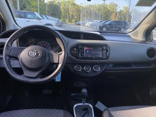 2015 Toyota Yaris L