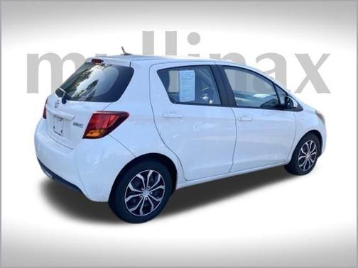 2015 Toyota Yaris L