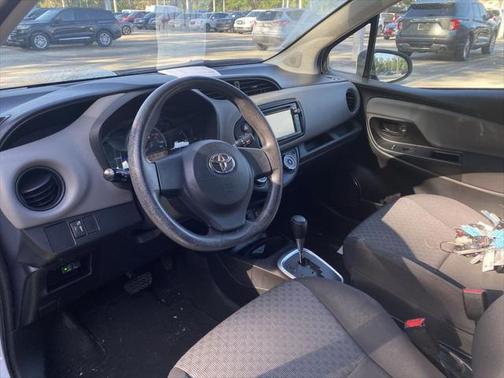 2015 Toyota Yaris L