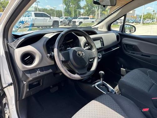 2015 Toyota Yaris L