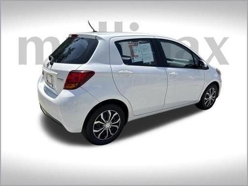 2015 Toyota Yaris L