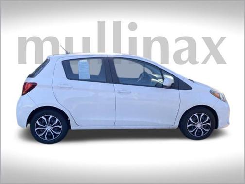 2015 Toyota Yaris L