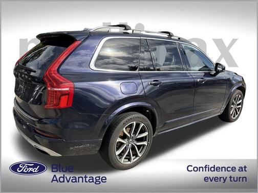 2019 Volvo XC90 T6 Momentum