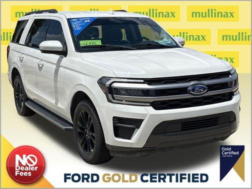 Star White Metallic Tri-Coat 2023 Ford Expedition XLT