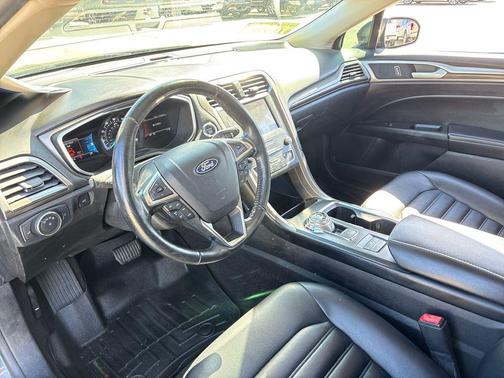 2020 Ford Fusion SEL