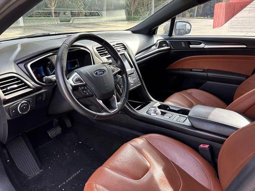 2019 Ford Fusion Hybrid Titanium