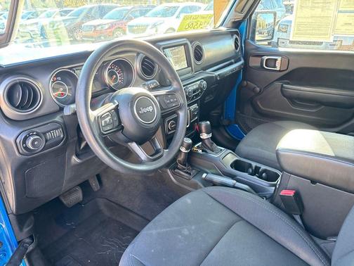 2022 Jeep Wrangler Sport S