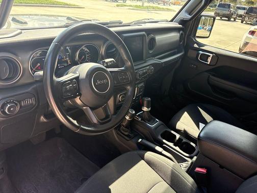 2022 Jeep Wrangler Sport S