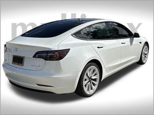 2022 Tesla Model 3 Long Range
