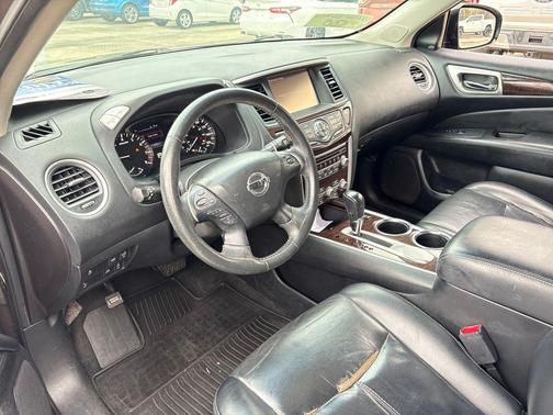 2015 Nissan Pathfinder SL