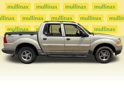 Tan 2004 Ford Explorer Sport Trac XLS