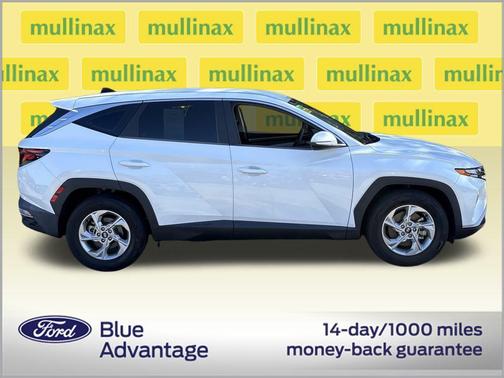 2022 Hyundai TUCSON SE