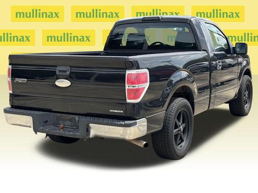 Tuxedo Black Metallic 2011 Ford F-150 XL