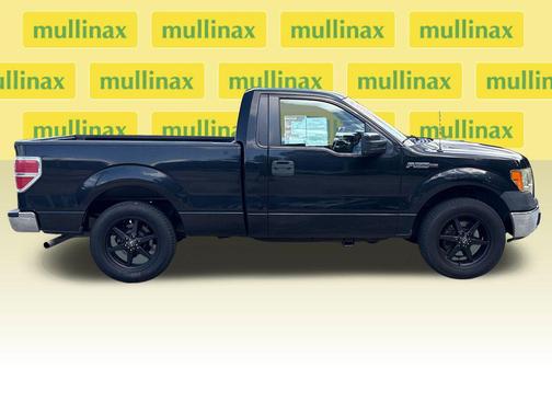 Tuxedo Black Metallic 2011 Ford F-150 XL