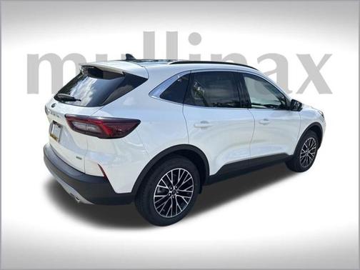 2025 Ford Escape SE