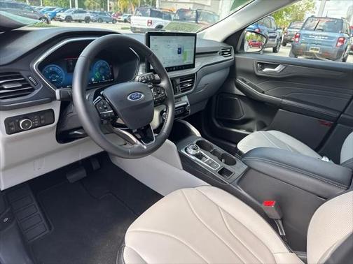 2025 Ford Escape SE