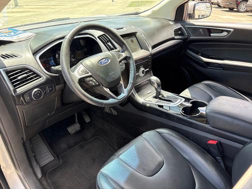Ingot Silver 2018 Ford Edge Titanium