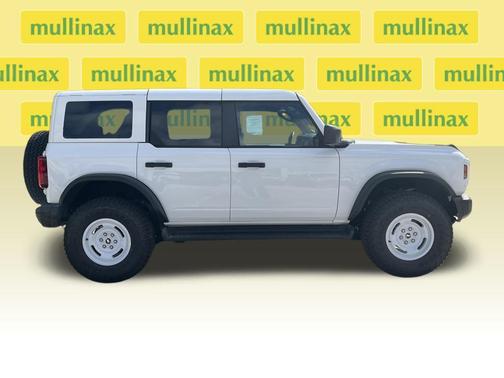 Oxford White 2026 Ford Bronco Heritage Edition