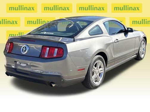 2011 Ford Mustang V6