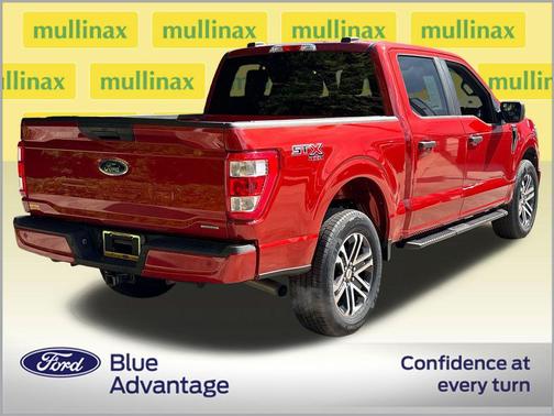 Hot Pepper Red Metallic Tinted Clearcoat 2023 Ford F-150 XL