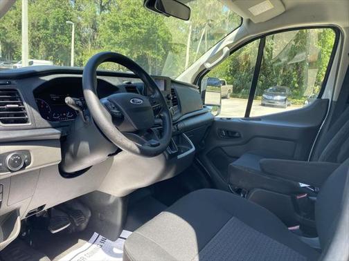 2022 Ford Transit-250 Base
