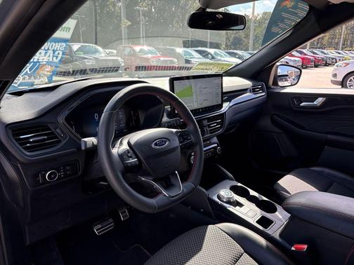 2023 Ford Escape ST-Line Select