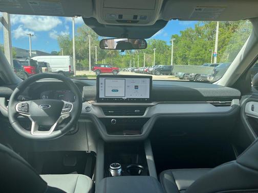 Vapor Blue Metallic 2026 Ford Explorer Active