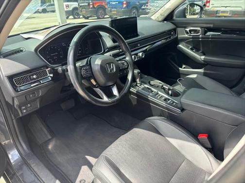 2022 Honda Civic Touring