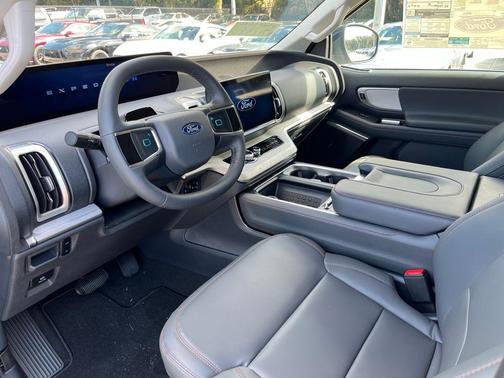 2025 Ford Expedition Max Active 4x2