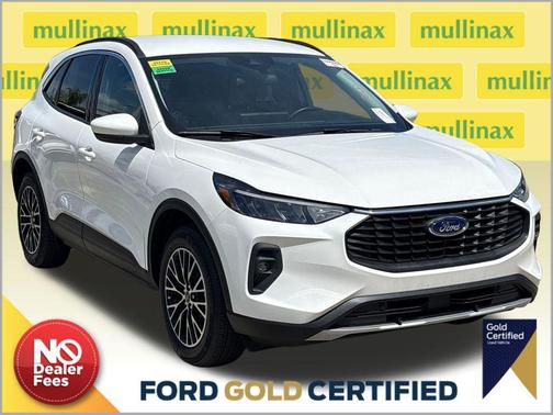 Star White Metallic Tri-Coat 2024 Ford Escape PHEV SE